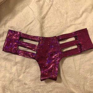 Pre owned women’s J Valentine sparkly magenta booty short
